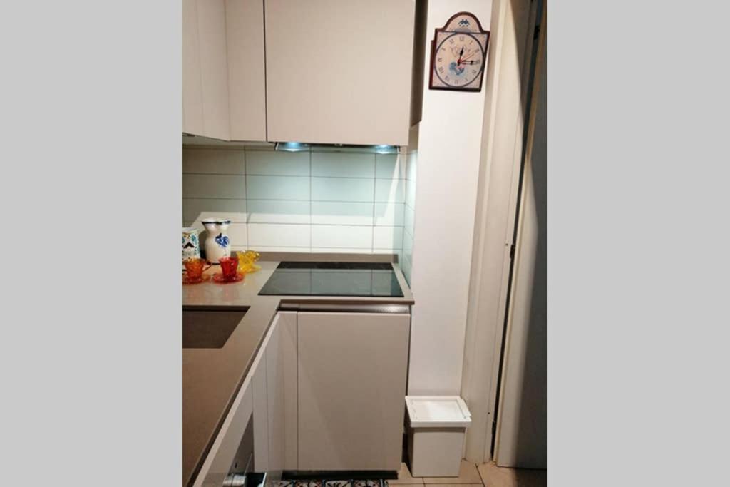 Appartamento Casa Valerio Bari Esterno foto
