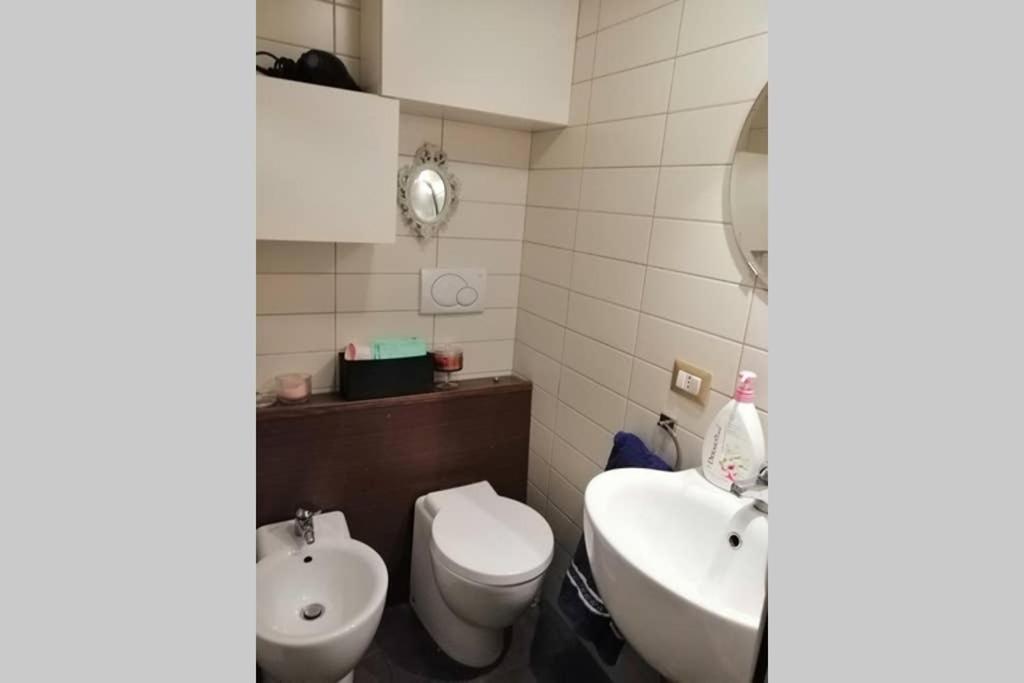 Appartamento Casa Valerio Bari Esterno foto